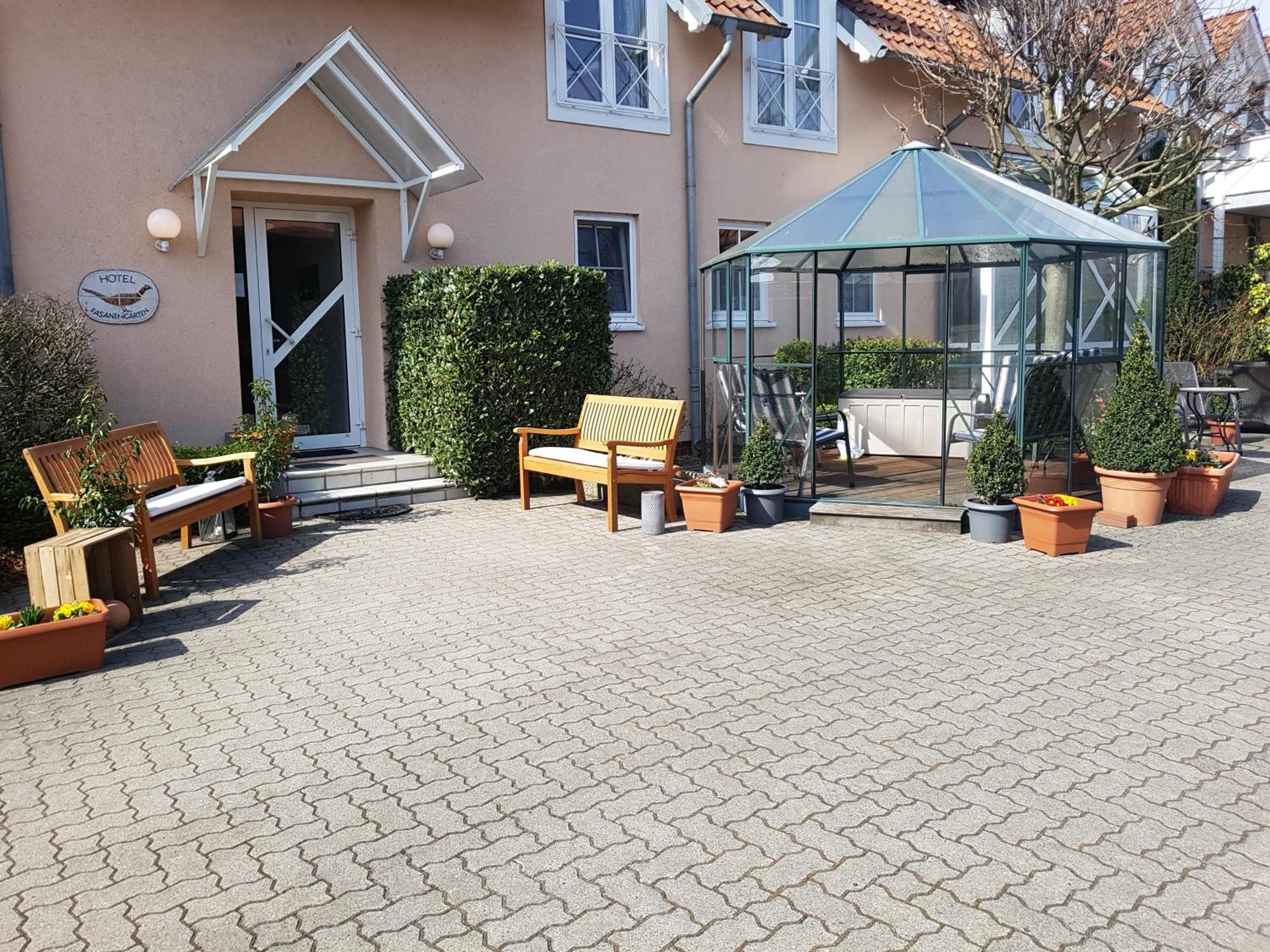 Hotel Fasanengarten Sarstedt Exterior foto